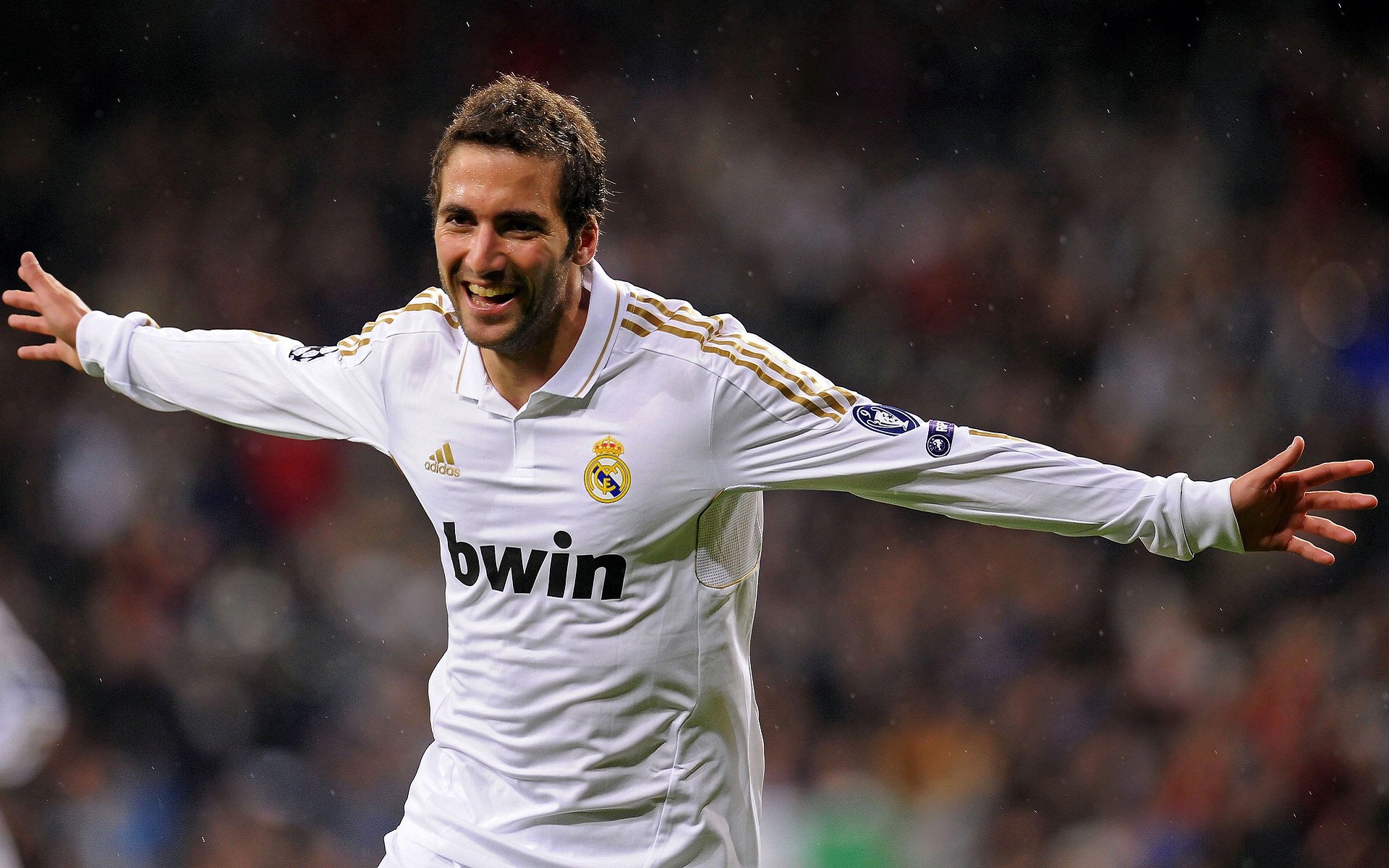 兰德尔26分钟轰三双！加内特36年纪录被他打破，加内特评价杜兰特